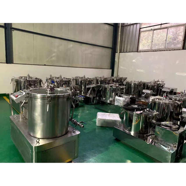 Центрифуга с крышкой из нержавеющей стали